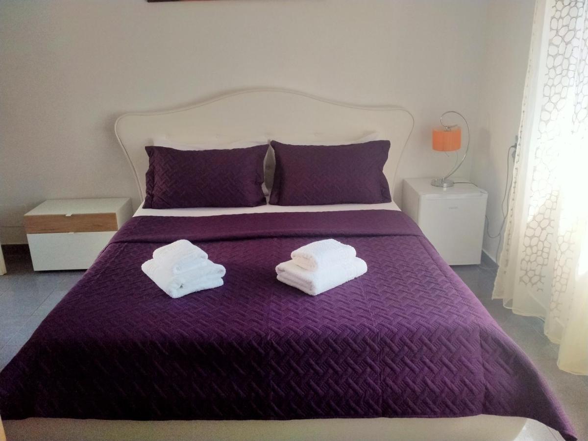 Orange Villa Hotel Tirana Room photo